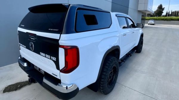 Maxliner Venture Ausstellfenster mit Schiebefenster